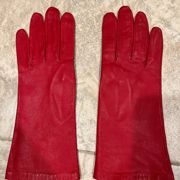 Red Gloves for thin hand - Picture 3 of 8